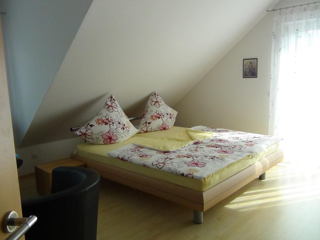 Haus Erika Am Weg Bed and Breakfast Kesswil Δωμάτιο φωτογραφία